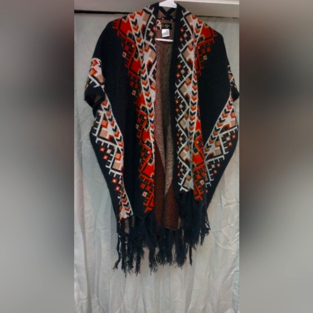 Jessica Simpson shawl wrap one size, never been worn